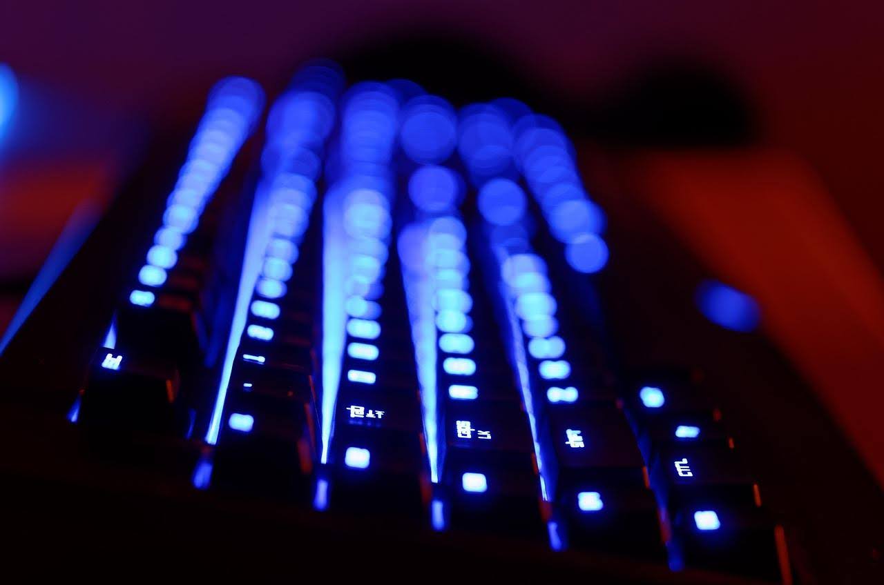7 elite gaming keyboards thatll boost your apex legends experience