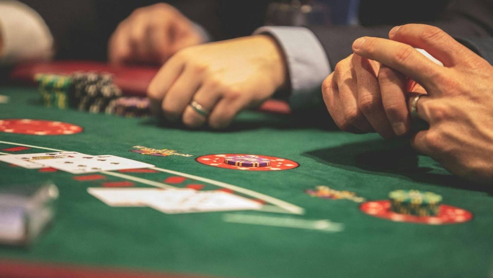 From achievements to vip tiers the evolution of in game rewards into casino loyalty programs